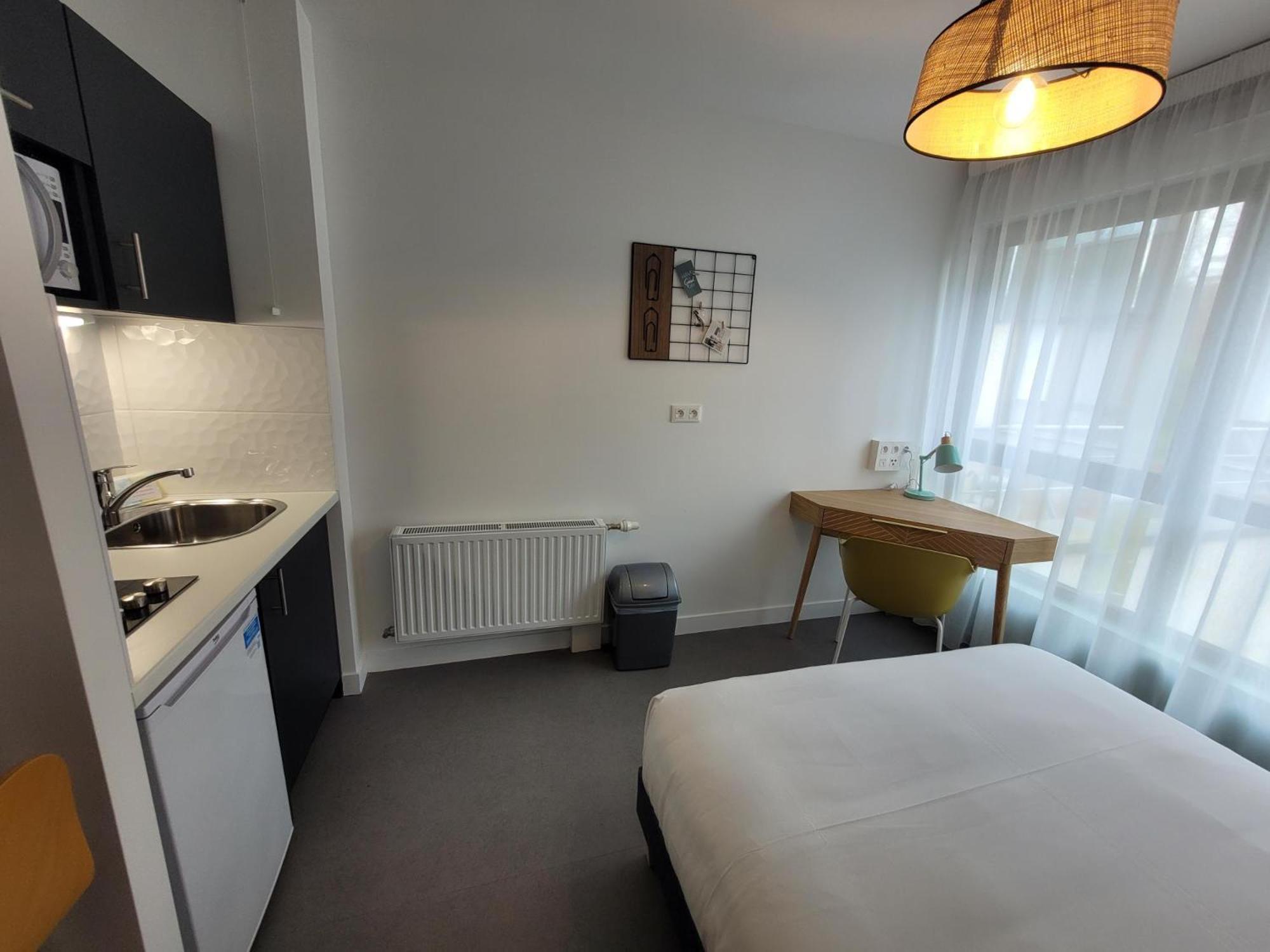 Twenty Business Flats Jouy-En-Josas Aparthotel Exterior foto