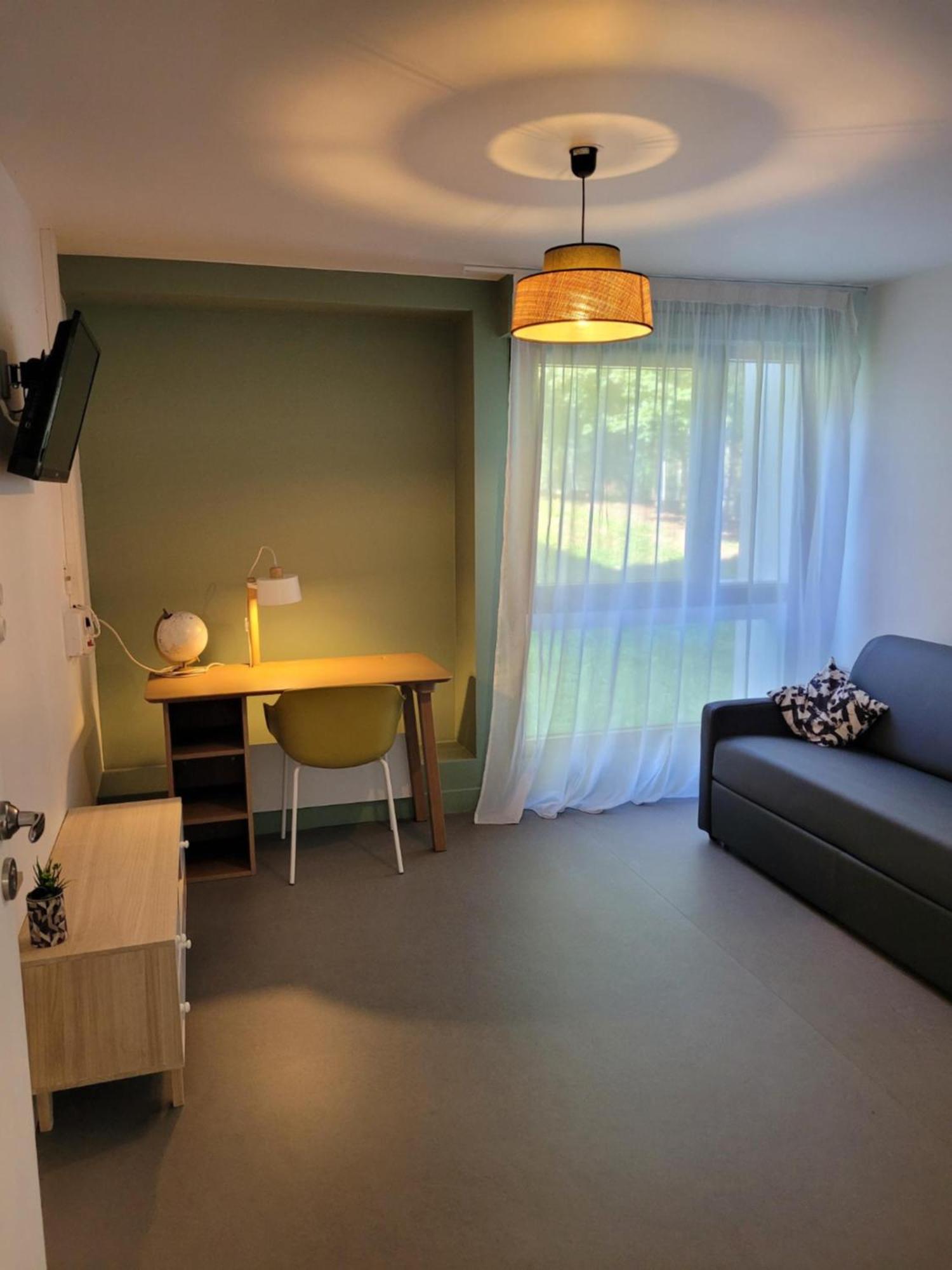 Twenty Business Flats Jouy-En-Josas Aparthotel Exterior foto