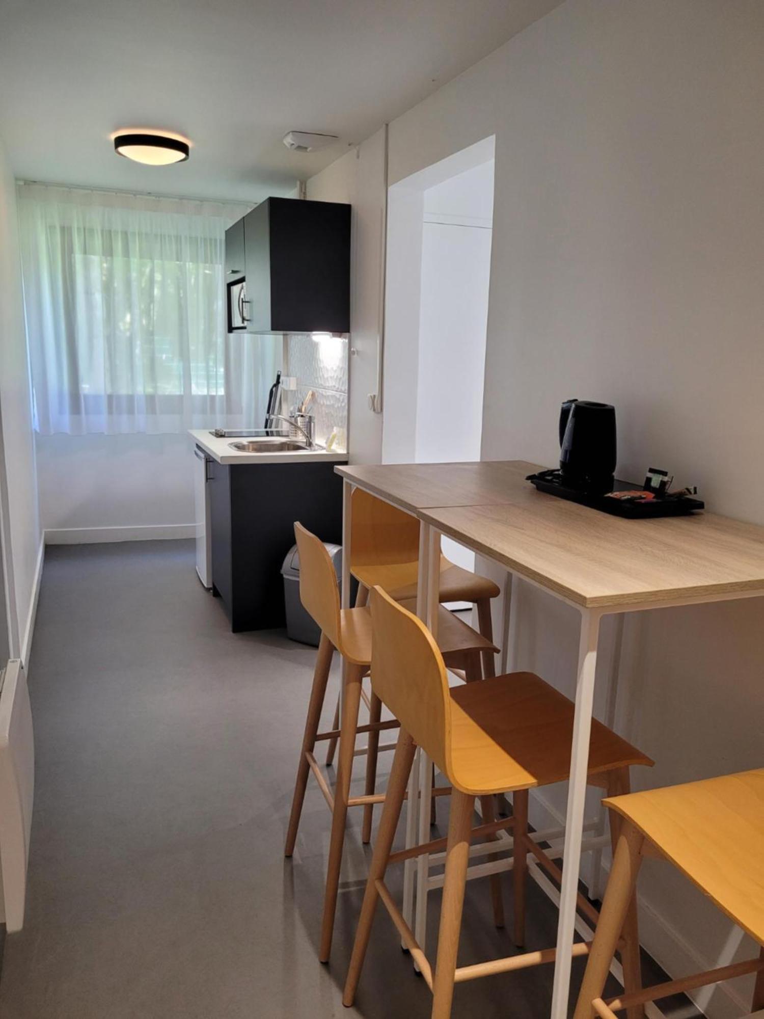 Twenty Business Flats Jouy-En-Josas Aparthotel Exterior foto