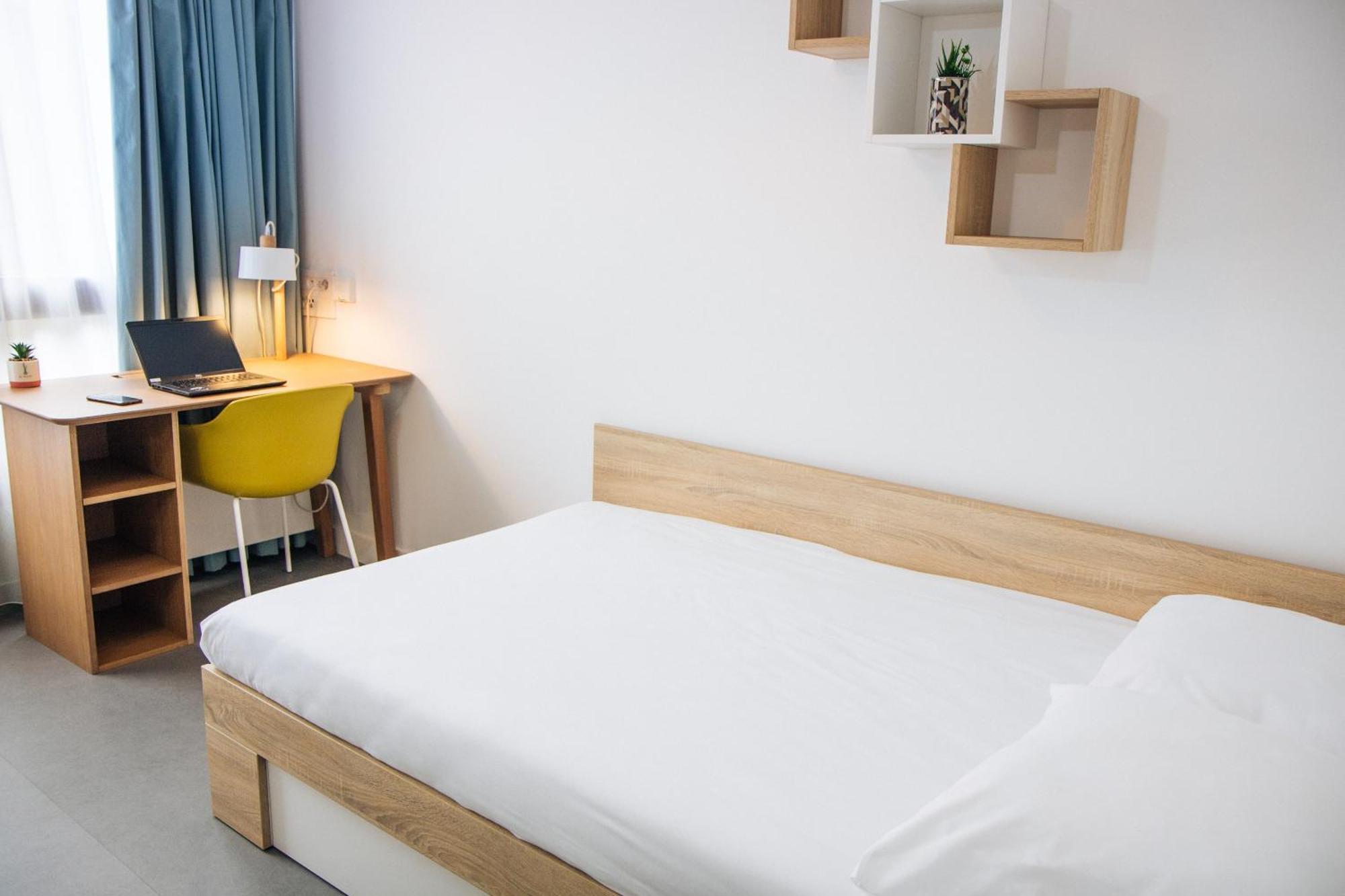 Twenty Business Flats Jouy-En-Josas Aparthotel Cameră foto